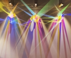 Световая инсталляция на основе спектральных лучей